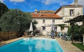La Maison De Leon